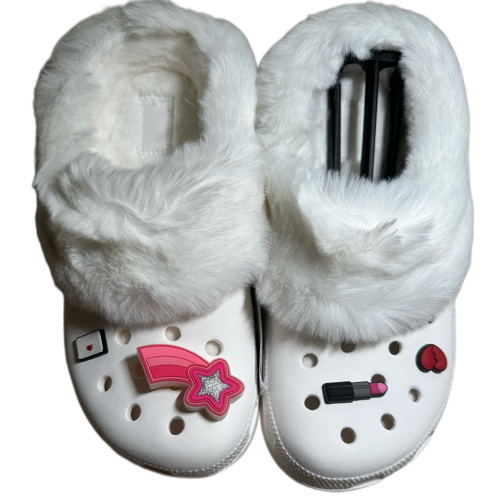 Crocs Mammoth Charm M7 W9 NWT WHITE